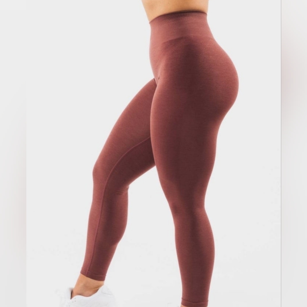 NWT Alphalete Size Small Dusty Rose Surface Path Leggings!